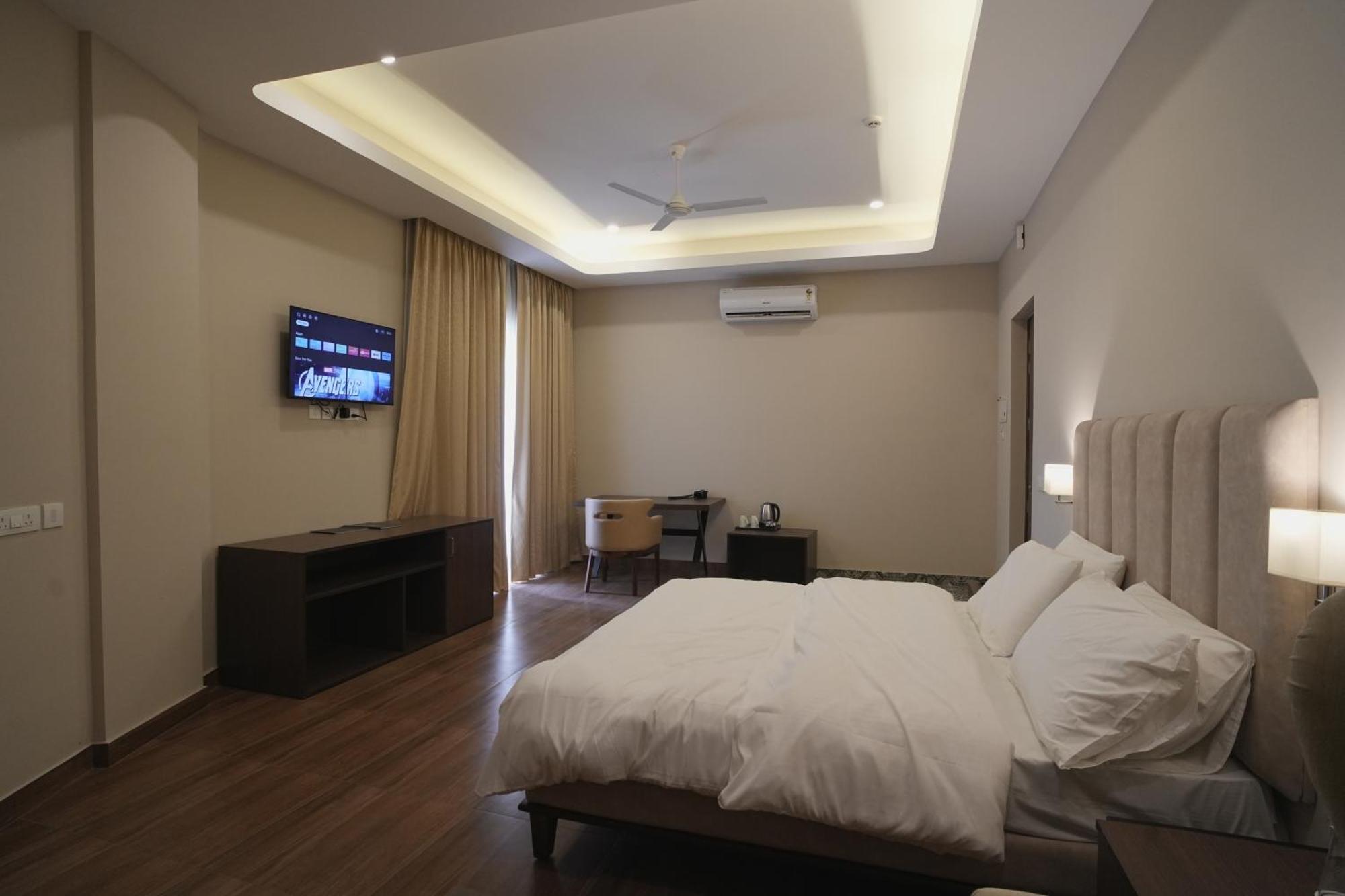 Tdi Club Retreat Sector-110 Hotel Mohali Ngoại thất bức ảnh
